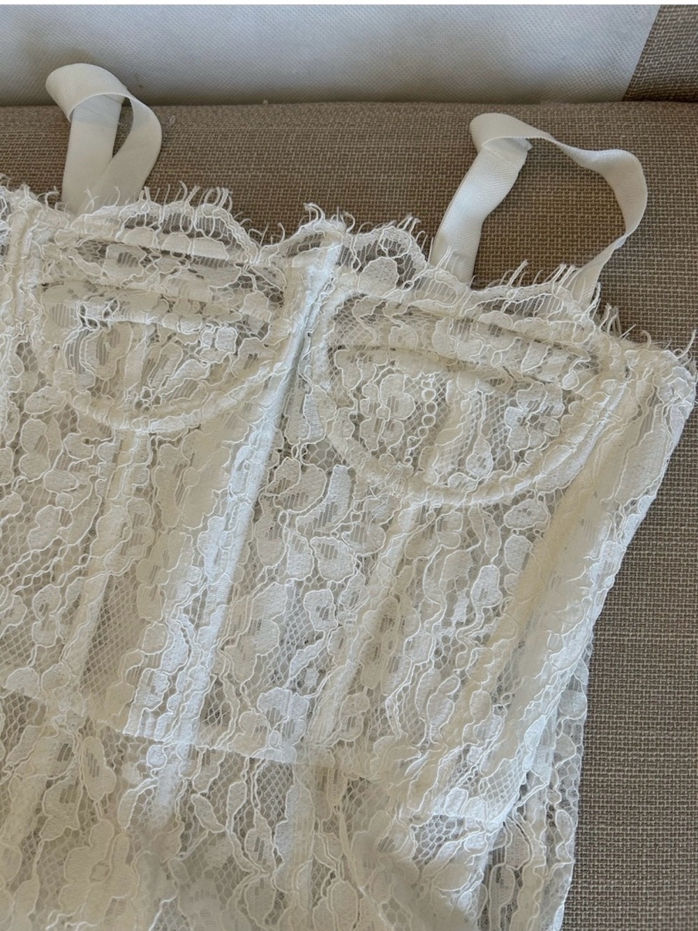 Helsa Lace Column Midi Dress - Picture 6 of 7